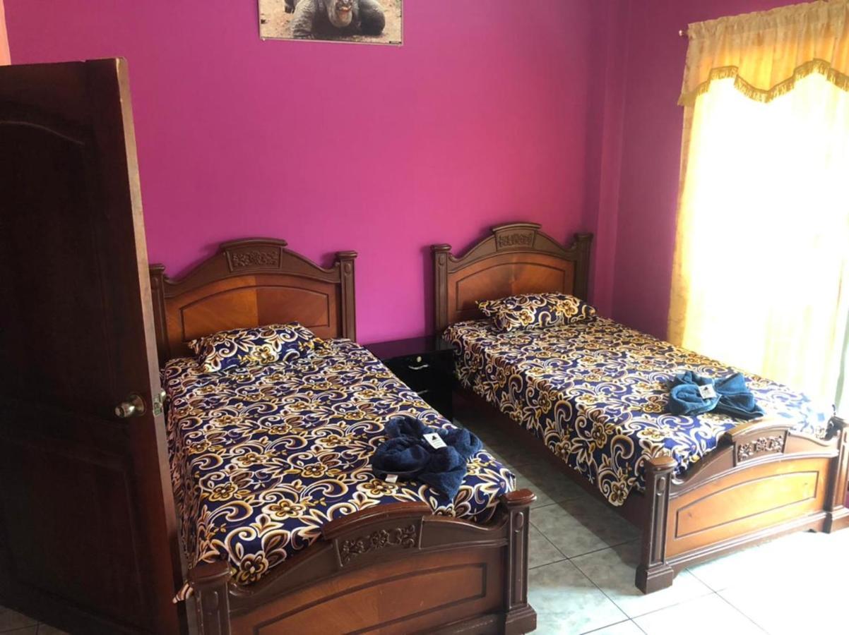 Hotel La Casa De Jeimy à Puerto Baquerizo Moreno Extérieur photo